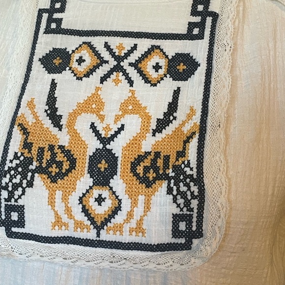 White cotton gauzy knee length dress with lace and embroidery. Flutter sleeve - Picture 3 of 12